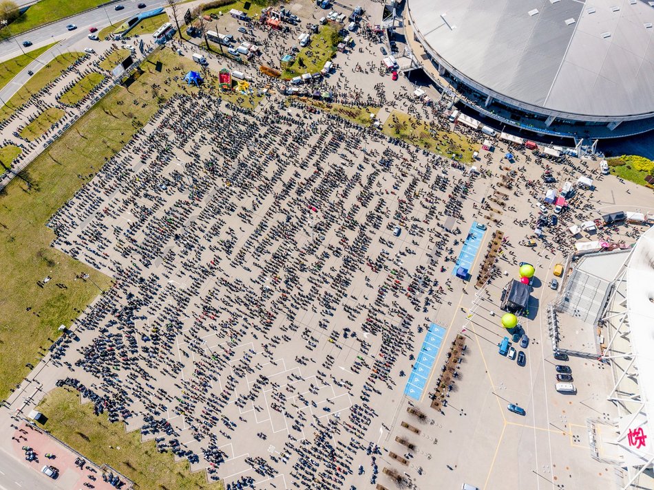 Parada motocyklistów przejechała ulicami Łodzi. Sezon rozpoczęty! Byłeś?