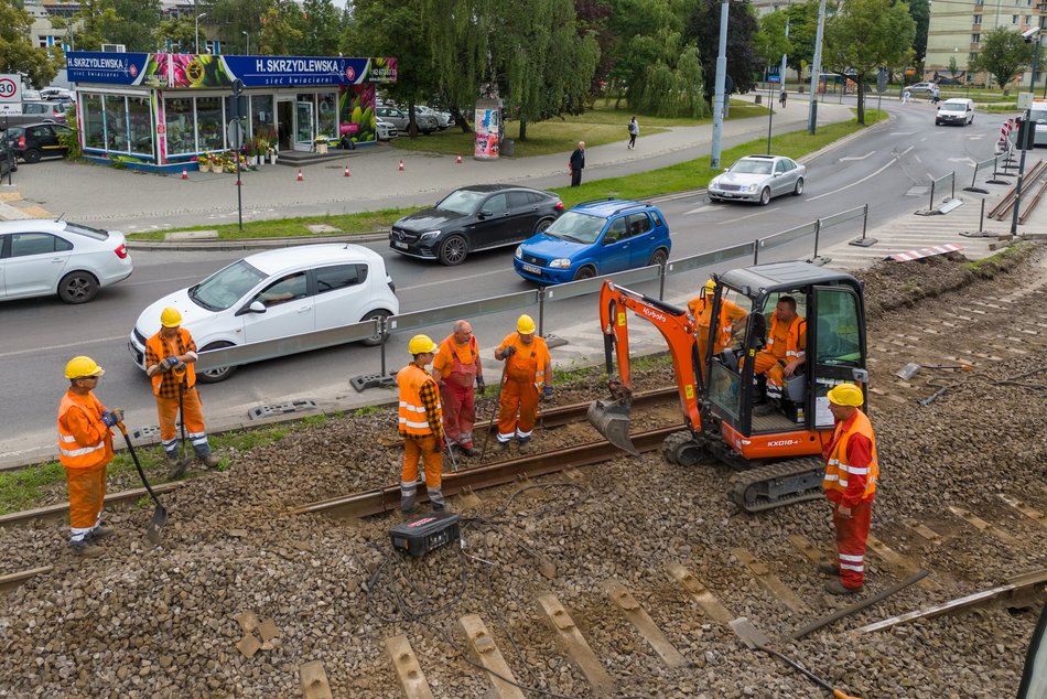 Remonty torowisk na rondzie Lotników Lwowskich i Żabieńcu