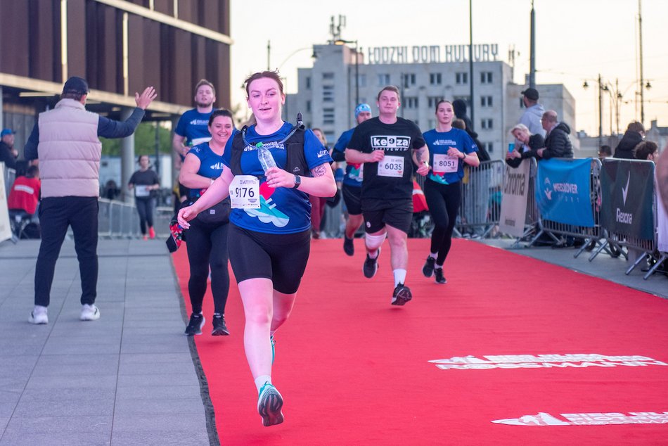 Łódź. Bieg Ulicą Piotrkowską Rossmann Run 2025 wystartował! Walka o życiowe rekordy