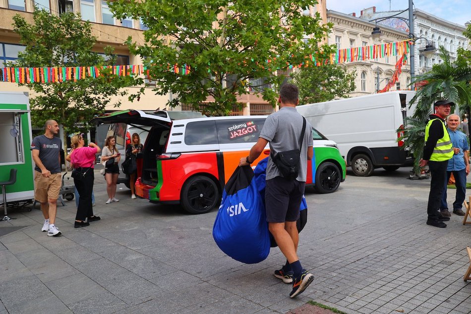 Przygotowania do 602. Urodzin Łodzi. Na Piotrkowskiej prace wre!