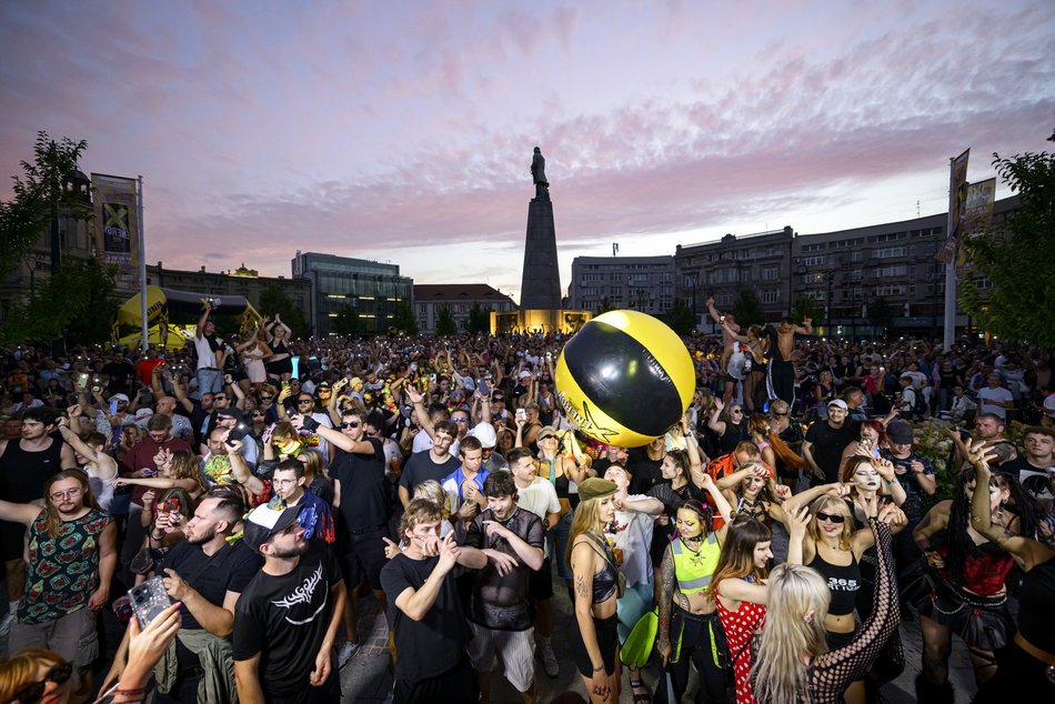 Łódź. Hołd dla DJ Hazela na Paradzie Wolności 2025 w Łodzi. Tak oddali go łodzianie!