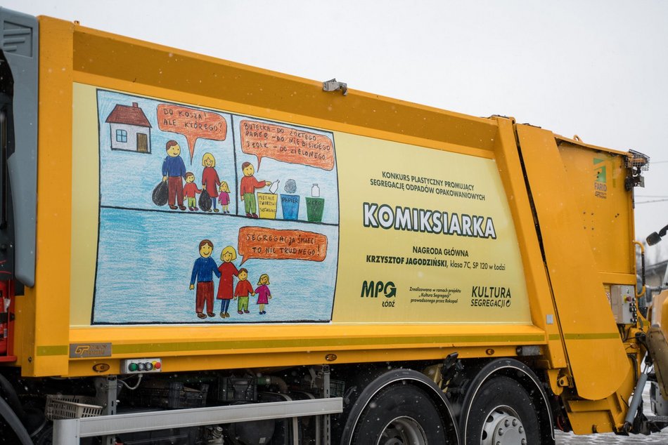 Łódź. Komiksy na... śmieciarkach MPO Łódź! Autorami uczniowie szkół podstawowych w Łodzi