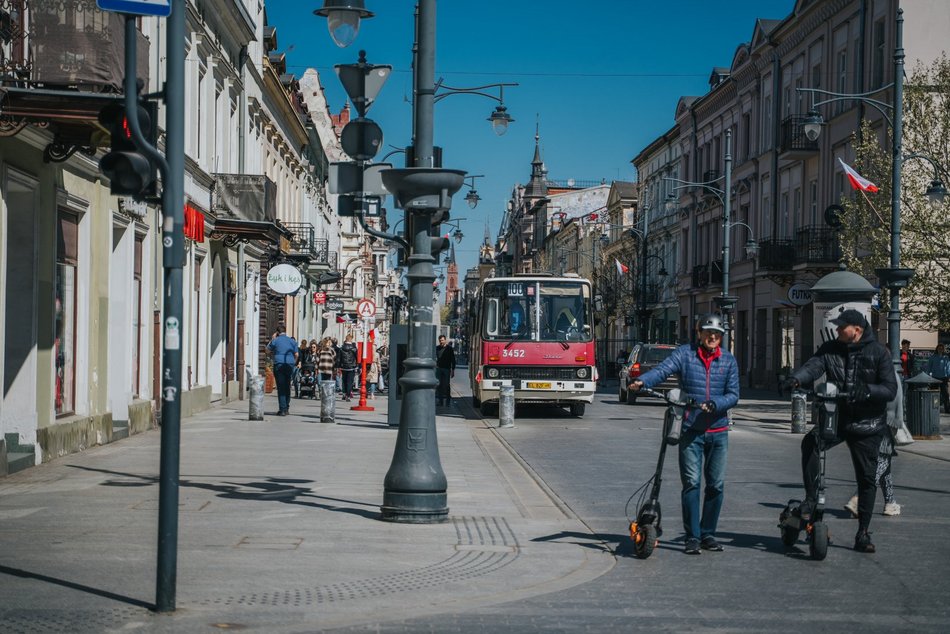 Łódź. Łódzkie Linie Turystyczne przyciągają tłumy. Kultowe pojazdy MPK Łódź znów hitem podróżnych!
