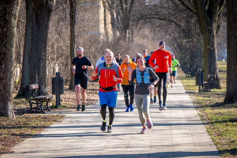 Łódź. Parkrun w Parku Poniatowskiego w Łodzi. Brałeś udział w biegu? Znajdź się na zdjęciach!