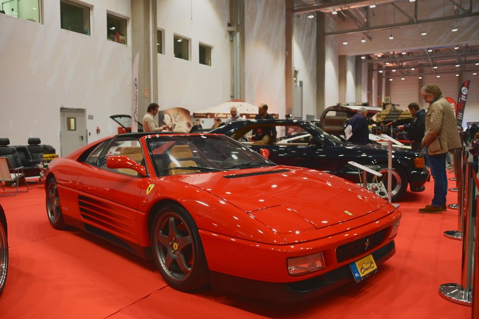 Łódź. Łódzkie Targi Motoryzacyjne w hali Expo Łódź. Klasyki, auta przyszłości, dealerzy i więcej