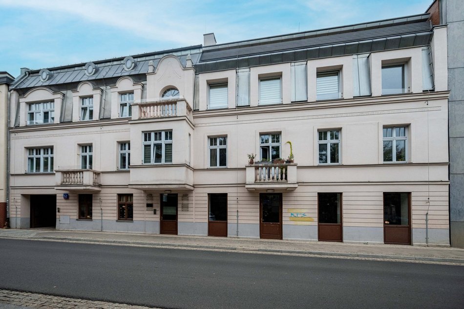 Łódź. Kamienica przy ul. Tuwima 52 w Łodzi