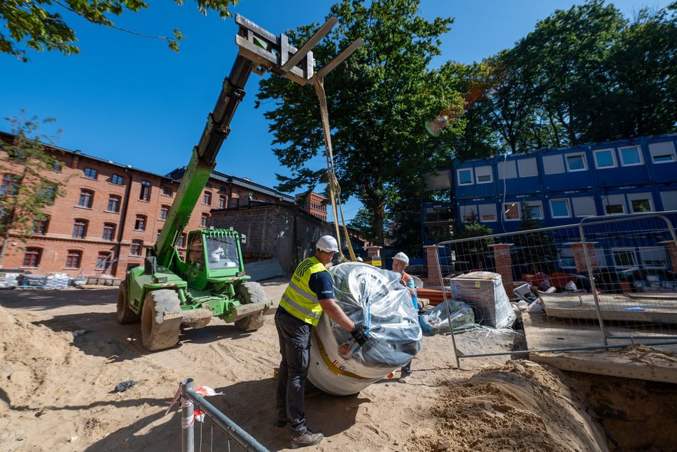 Łódź. Remont famuł przy Ogrodowej w Łodzi. Zobacz, co dzieje się na przeciwko Manufaktury!