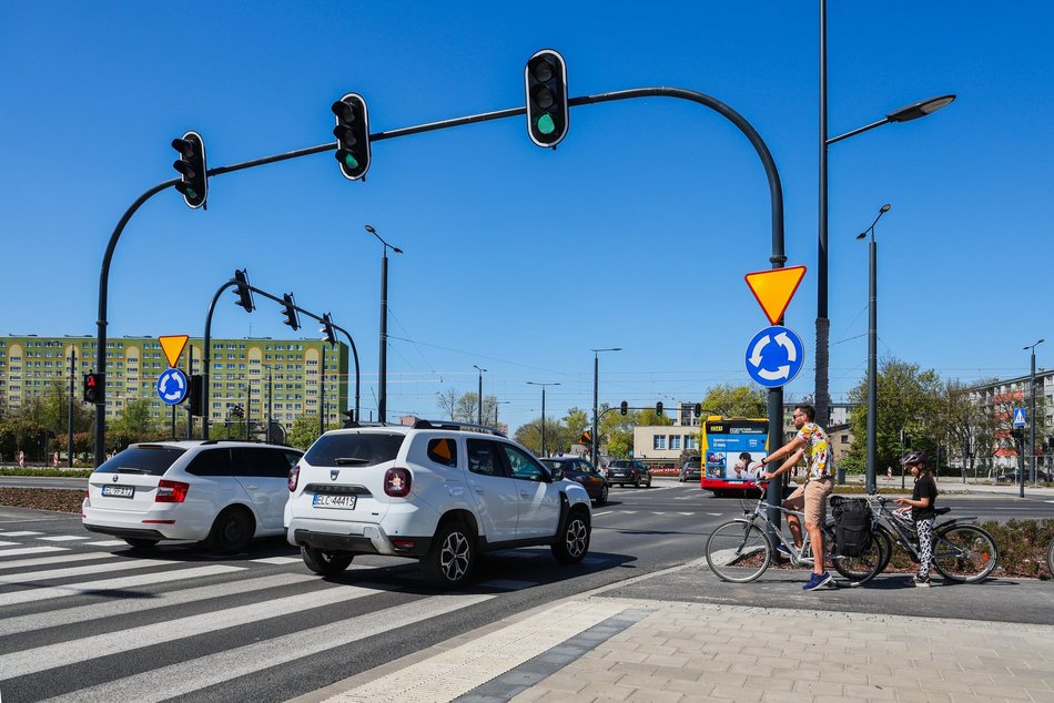 Śmigłego-Rydza, Rondo Broniewskiego i Niższa już przejezdne! Wrócił pełen ruch