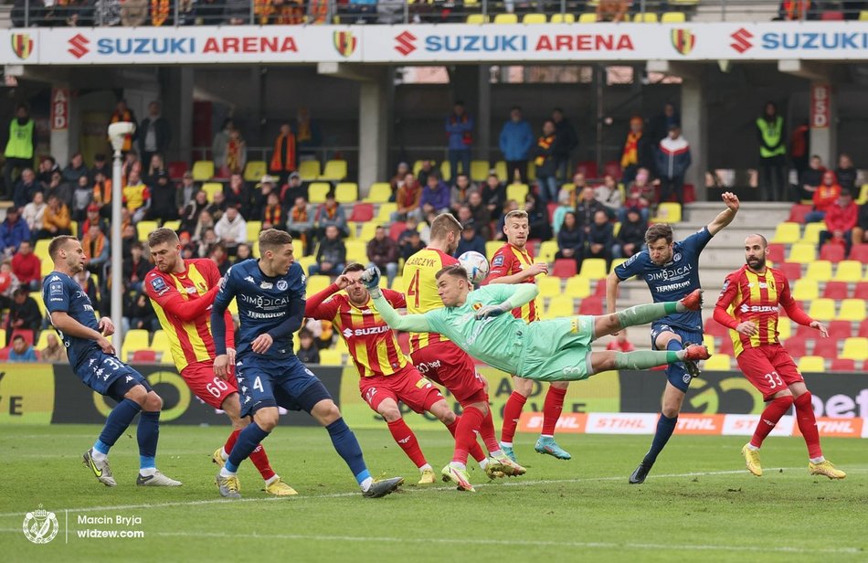 Widzew Łódź pokonuje Koronę Kielce. Co to był za szalony mecz!