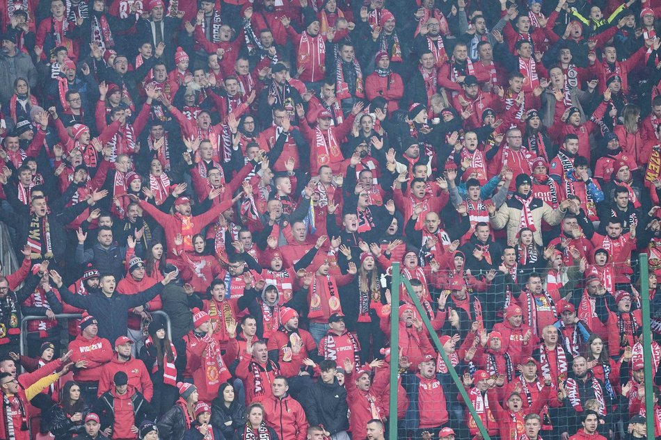 Kibice na meczu Widzewa Łódź z Jagiellonią Białystok