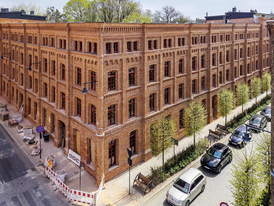 Famuła przy Ogrodowej w Łodzi naładowana ekorozwiązaniami! Powstają zbiorniki retencyjne!