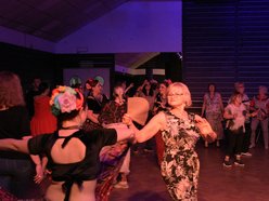 Łódź. seniorzy tańczą