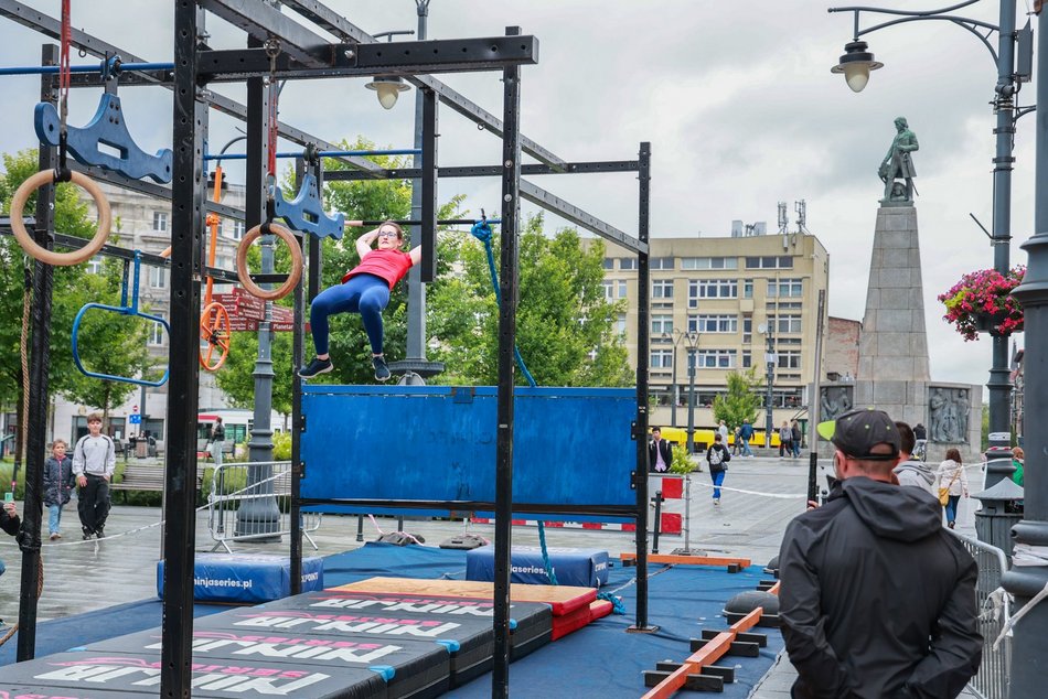 Łódź. Ninja Series w Łodzi. Wspaniała rywalizacja w strugach deszczu