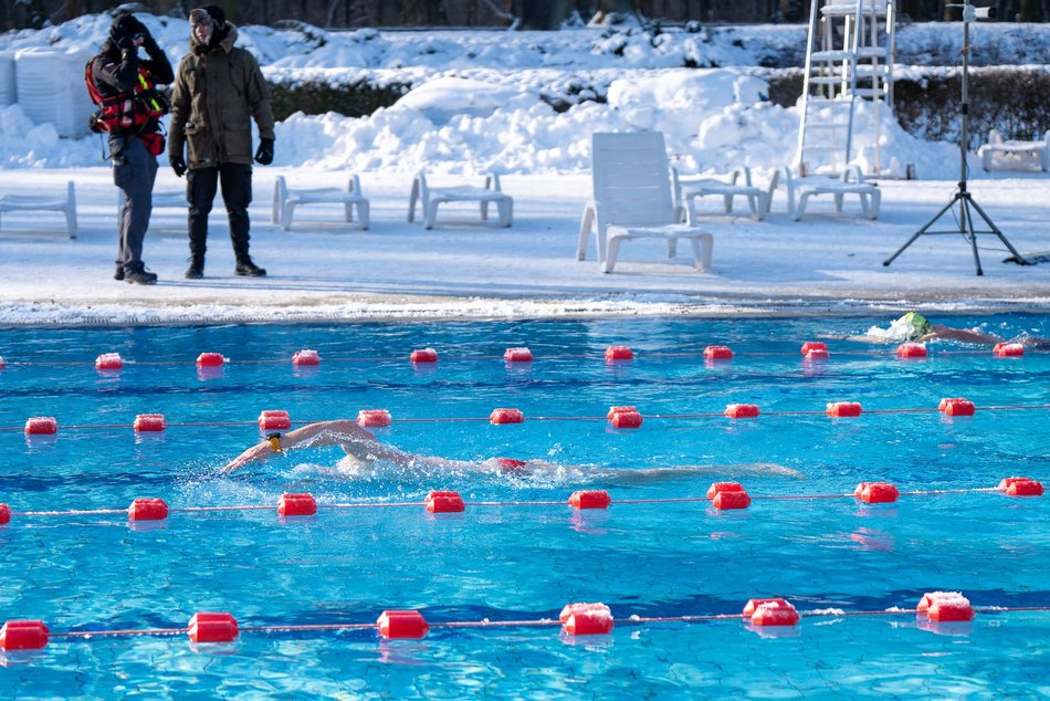Łódź. Zimne pływanie w Aquaparku Fala w Łodzi