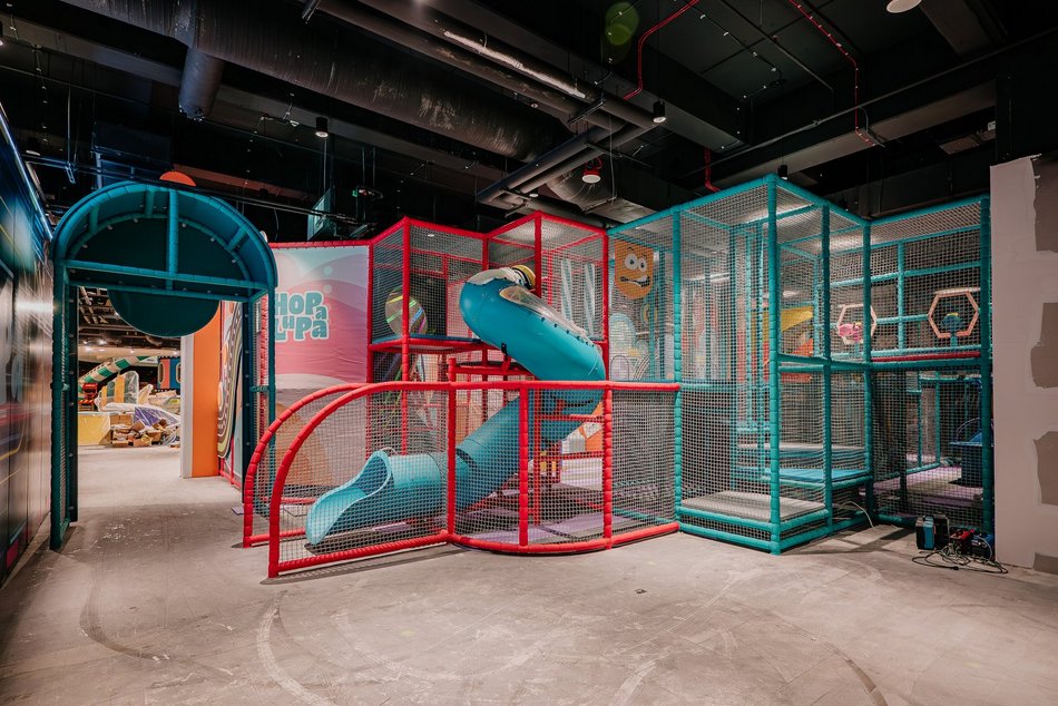 Park trampolin w Nowej Sukcesji w Łodzi