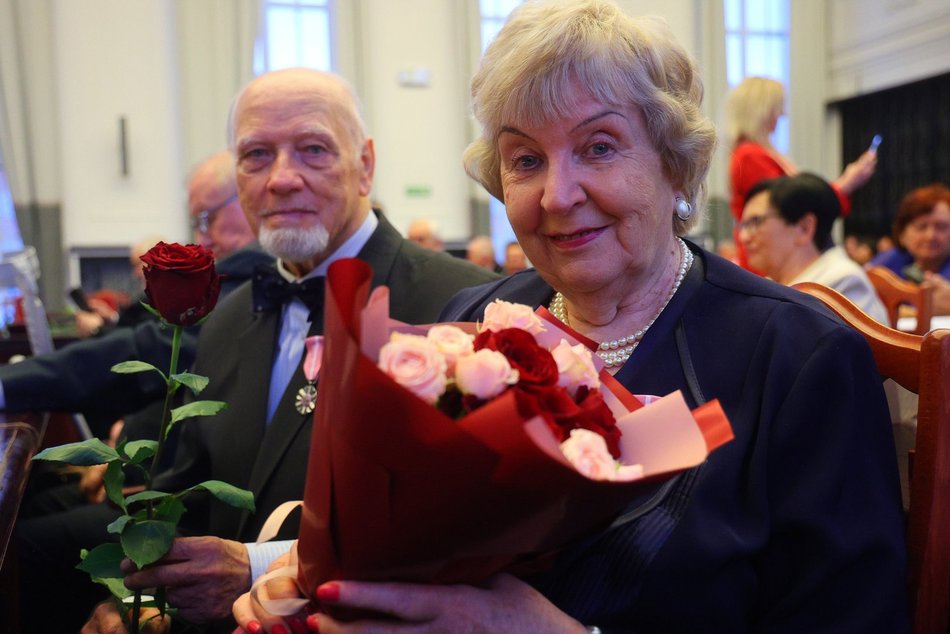 Łódź. Medale za długoletnie pożycie małżeńskie. Rekordziści są razem od 66 lat!