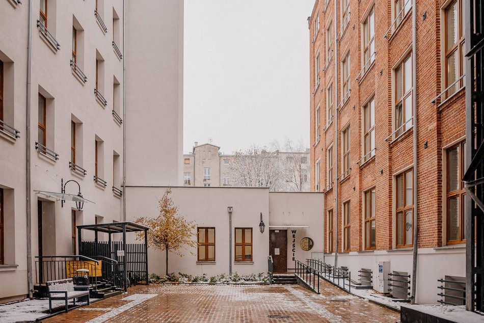 Łódź. Mieszkania dla osób w kryzysie bezdomności w Łodzi. Czym są tymczasowe „dachy nad głową"?