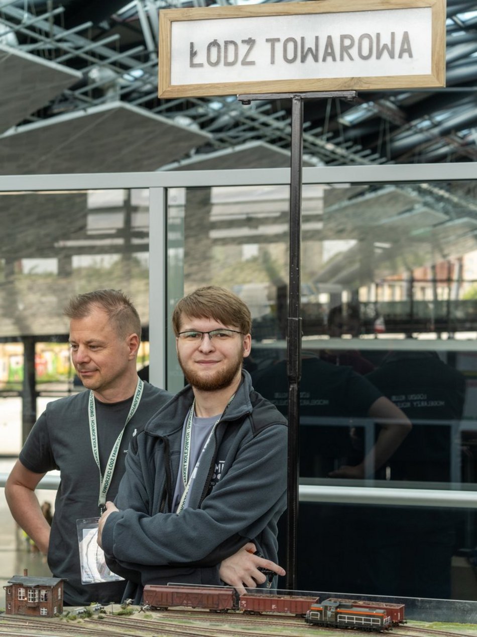 Wystawa makiet klejowych na dworcu Łódź Fabryczna