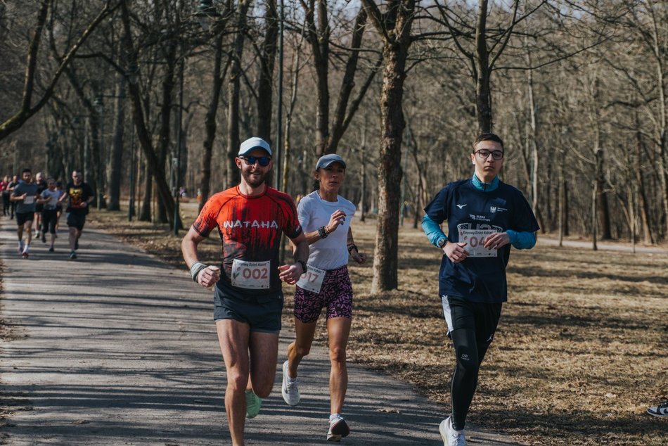 Łódź. Biegowy Dzień Kobiet 2026 w Parku na Zdrowiu w Łodzi. Odszukaj się na zdjęciach!