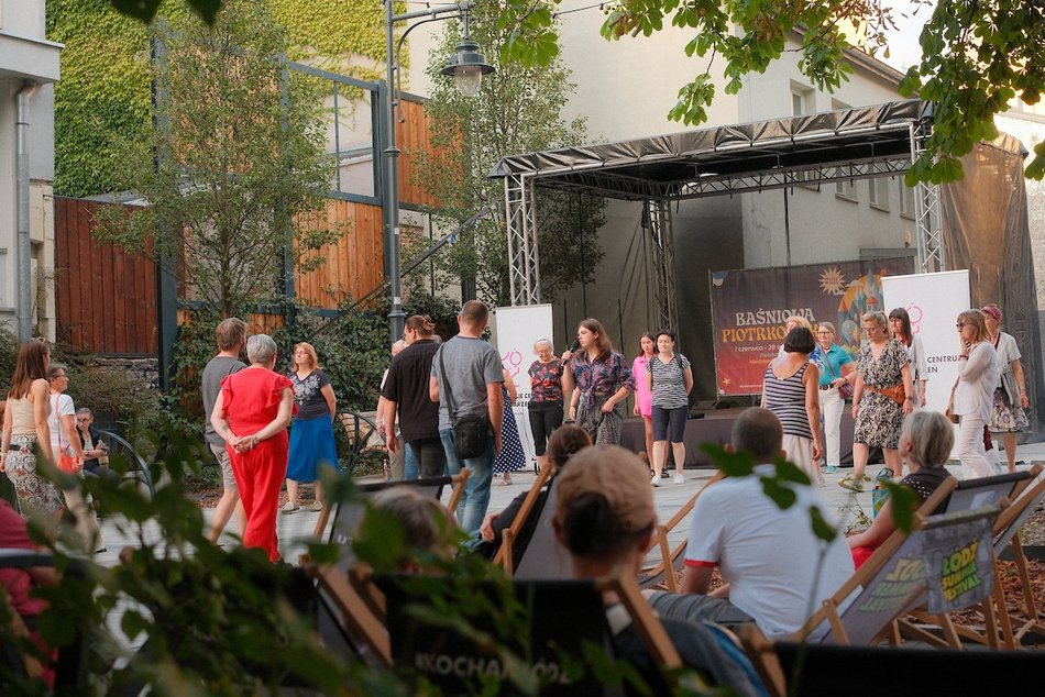 Łódź. Niedzielna potańcówka przy Piotrkowskiej. Tanecznym krokiem w nowy tydzień