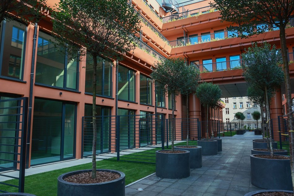 Łódź. Słoneczne Tarasy przy Kilińskiego w Łodzi gotowe. Sto mieszkań, usługi i bujna roślinność