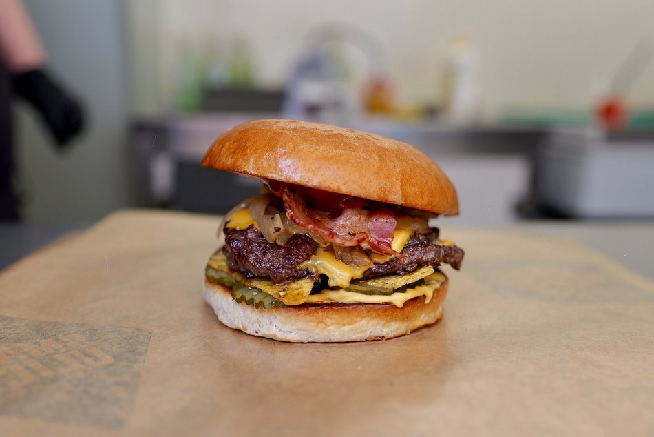 Łódź. Zlot food trucków w EC1 Łódź. Nie chce Ci się gotować? Koniecznie tam zajrzyj!