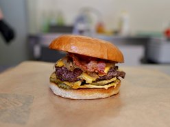 Łódź. Zlot food trucków w EC1 Łódź. Nie chce Ci się gotować? Koniecznie tam zajrzyj!