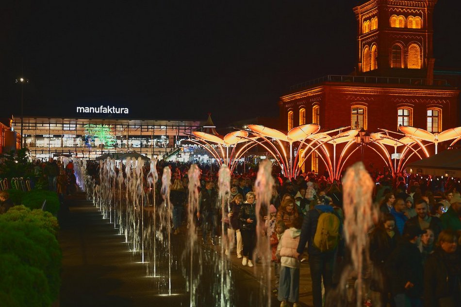 Łódź. Tłumy na Light Move Festival Łódź 2025! Mnóstwo pozytywnej energii!