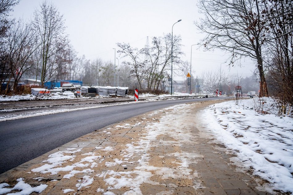 Łódź. Remont Szparagowej i Wersalskiej. Jest już część nowej jezdni