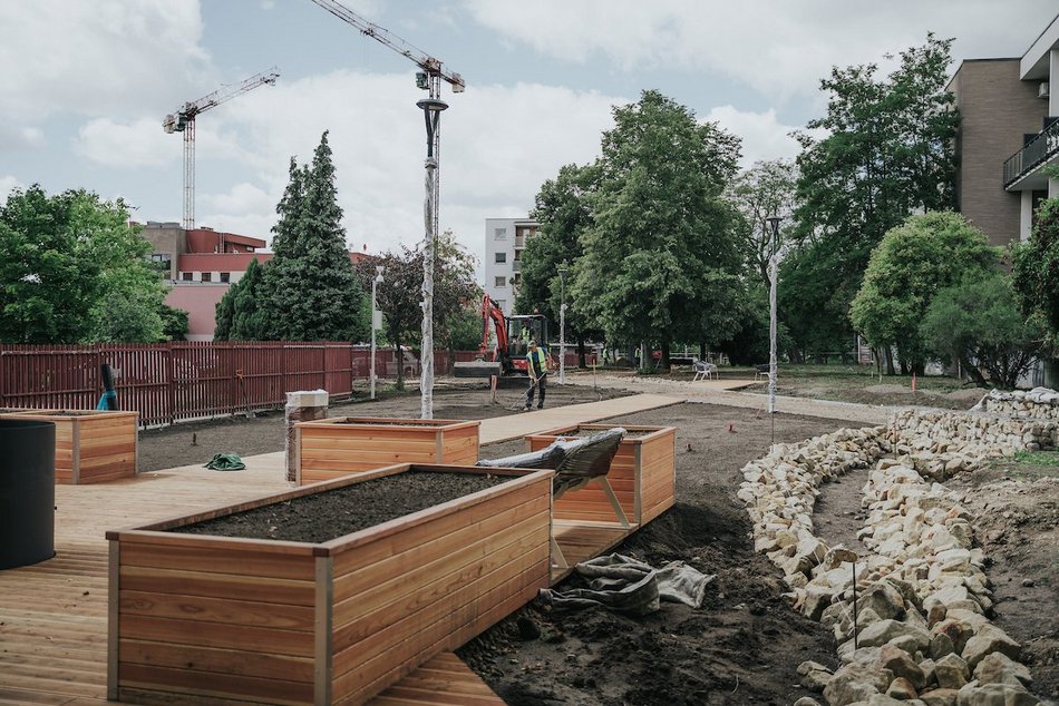 Łódź. Zielony skwer w centrum Łodzi rośnie w oczach! Jeszcze w sierpniu zakończą się prace