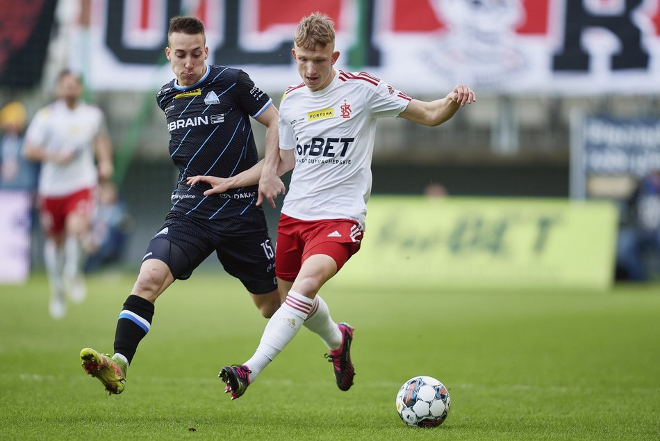 ŁKS wygrywa w doliczonym czasie ze Stalą Rzeszów