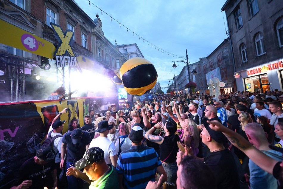 Łódź. Parada Wolności 2025 w Łodzi. Największy klub muzyczny pod gołym niebem