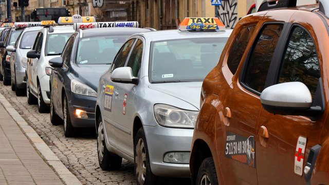 Łódź bez taksówek? Ostatnie dni na odnowienie licencji na wykonywanie krajowego transportu drogowego
