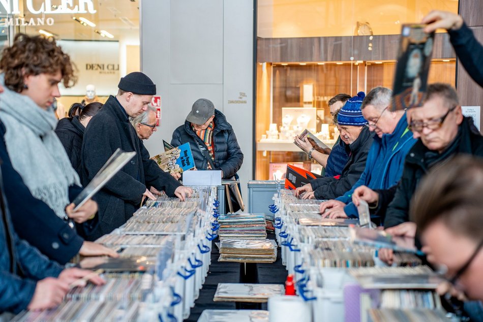 Łódź. Giełda winyli w Manufakturze