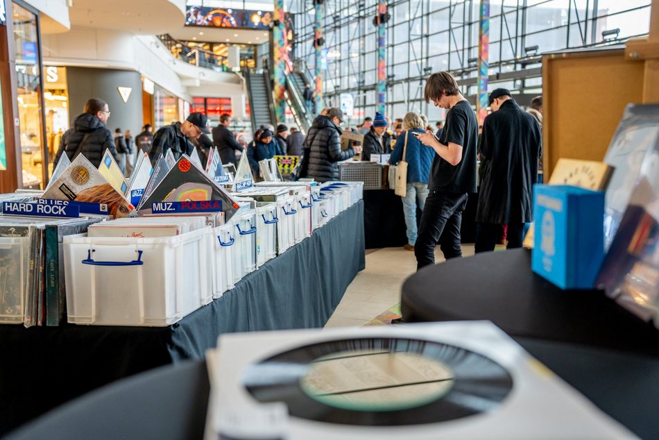 Łódź. Giełda winyli w Manufakturze