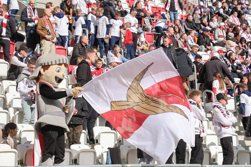 Łódź. Kibice na meczu ŁKS Łódź z Ruchem Chorzów. Byłeś/aś? Znajdź się w galerii!