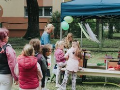 Łódź. „Czwartki na wesoło" z MOPS Łódź. Gry, zabawy, warsztaty, dmuchańce i przekąski