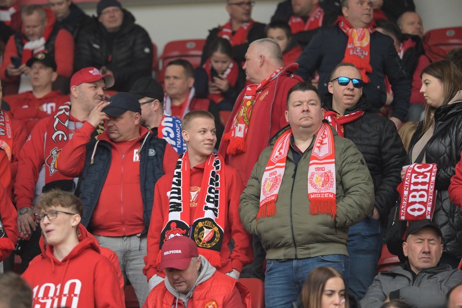 Łódź. Kibice na meczu Widzew Łódź - Bruk-Bet Termalica Nieciecza. Byłeś/aś? Znajdź się w galerii!