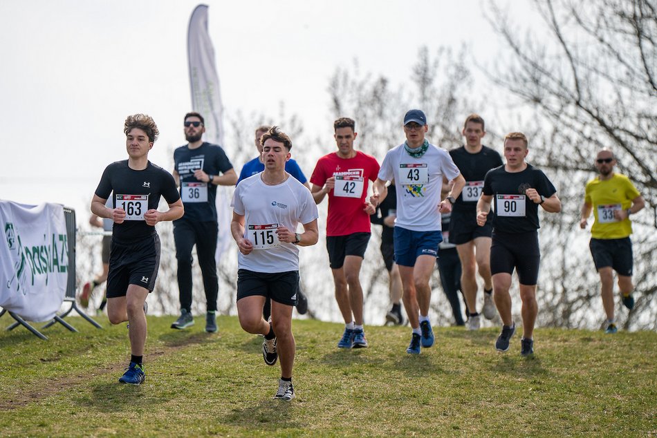 Łódź. Akademickie Mistrzostwa Polski w biegach przełajowych. Znajdź się na zdjęciach!