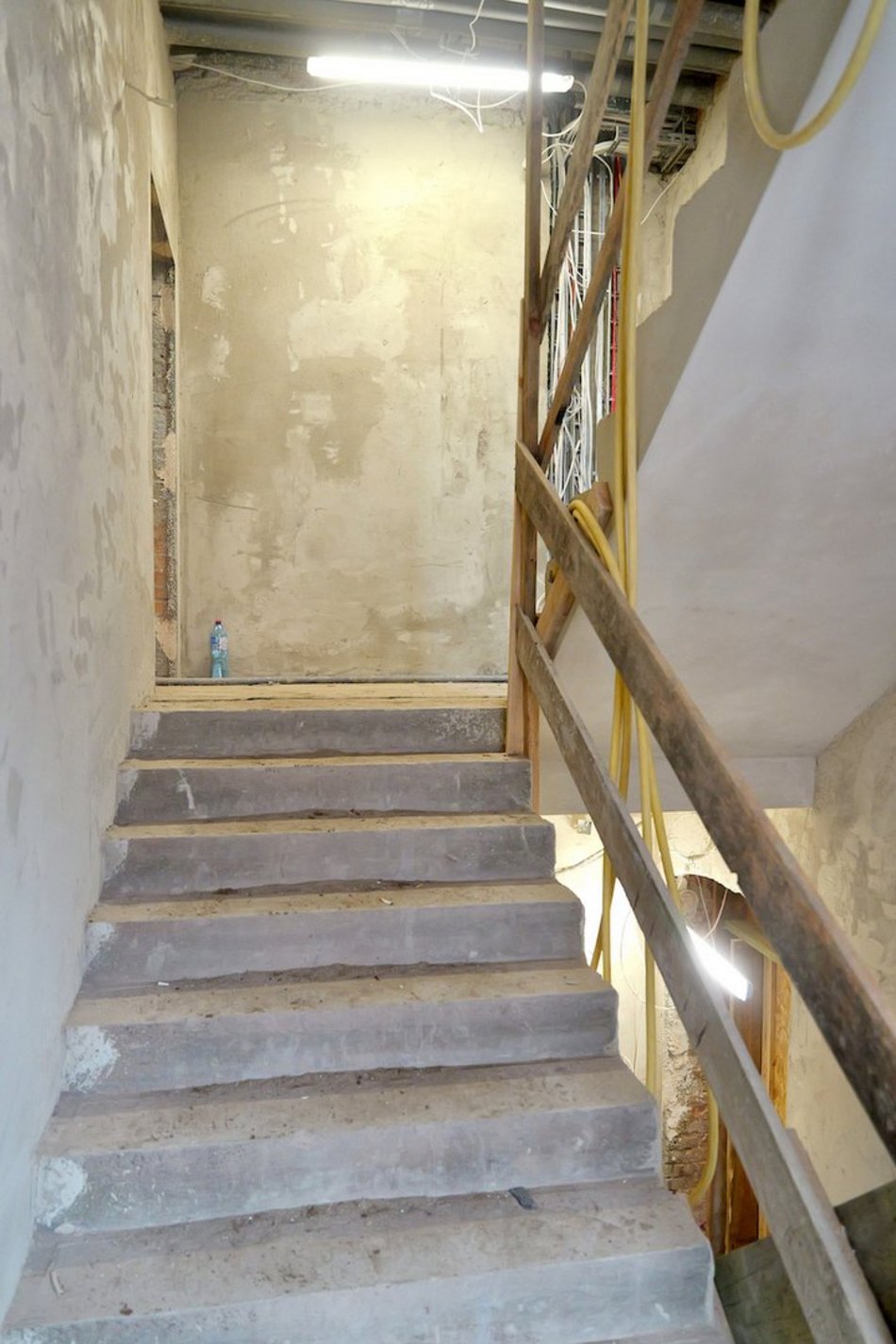 Łódź. Metamorfoza ruiny przy Włókienniczej