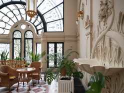 Łódź. Tajemnice ukrytych fontann i zdrojów w Łodzi. Lwie głowy i szklane kaskady w pałacach fabrykantów