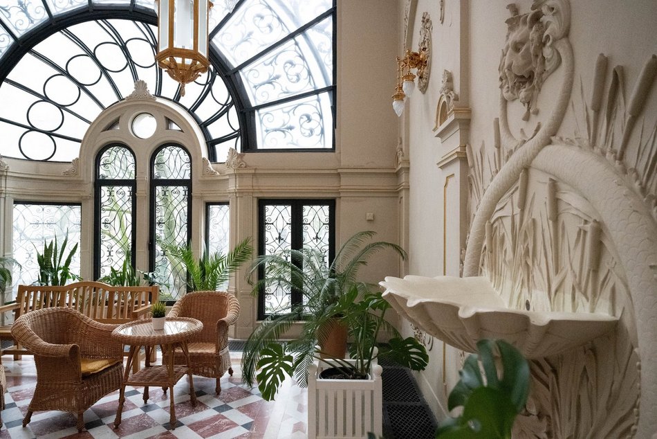 Łódź. Tajemnice ukrytych fontann i zdrojów w Łodzi. Lwie głowy i szklane kaskady w pałacach fabrykantów