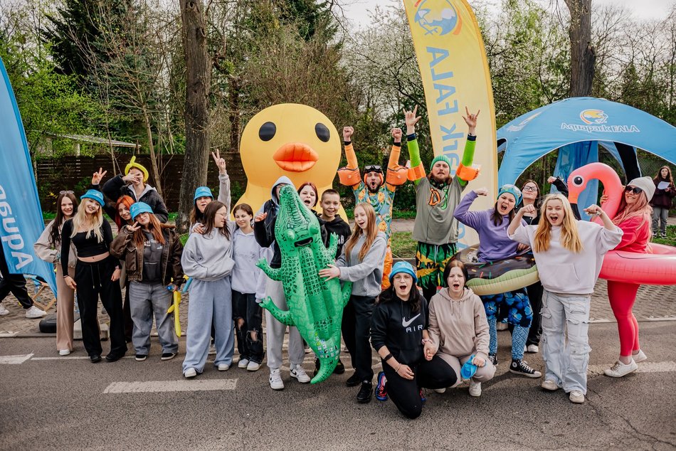 Łódź. Strefa kibica na DOZ Maraton Łódź 2026. Jak Łodzianie dopingowali biegaczy?