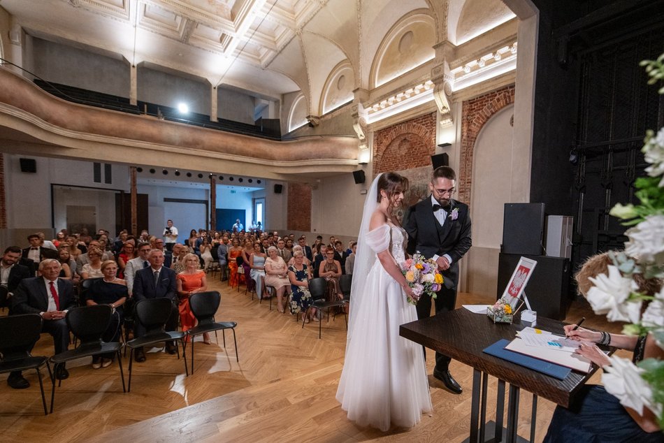 Łódź. Niezwykły ślub w Grand Hotelu w Łodzi. Para młoda wylicytowała go na aukcji WOŚP