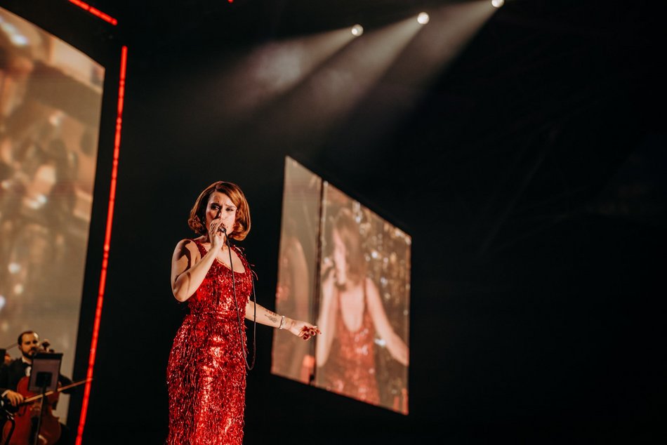 Raye oczarowała publiczność Atlas Areny. Supergwiazda wystąpiła w Łodzi