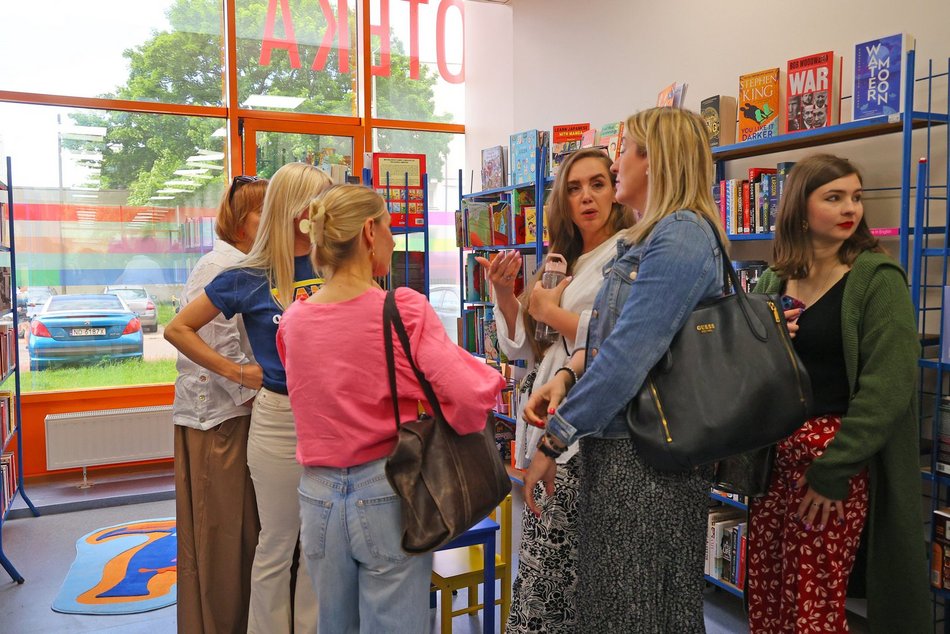 Łódź. Tydzień w Bibliotece Miejskiej w Łodzi. Spotkanie autorskie, czytanie przestrzeni, język migowy i więcej