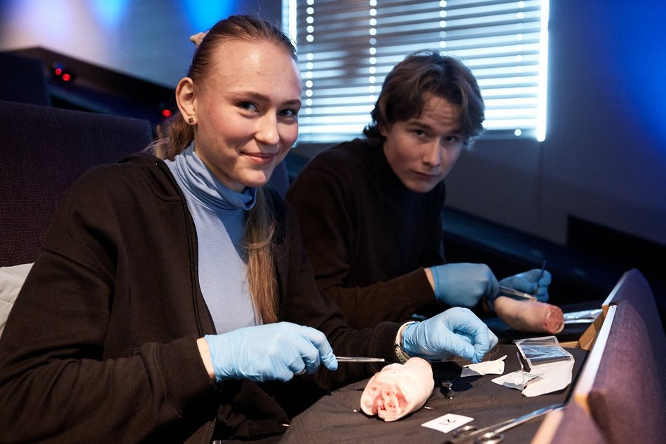 Łódź. Rekordowy UMED! W Łodzi pobito rekord Polski w jednoczesnym szyciu chirurgicznym