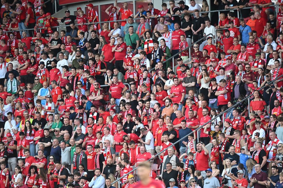 Łódź. Kibice na meczu Widzew II Łódź - Pelikan Łowicz. Odszukaj się w galerii!