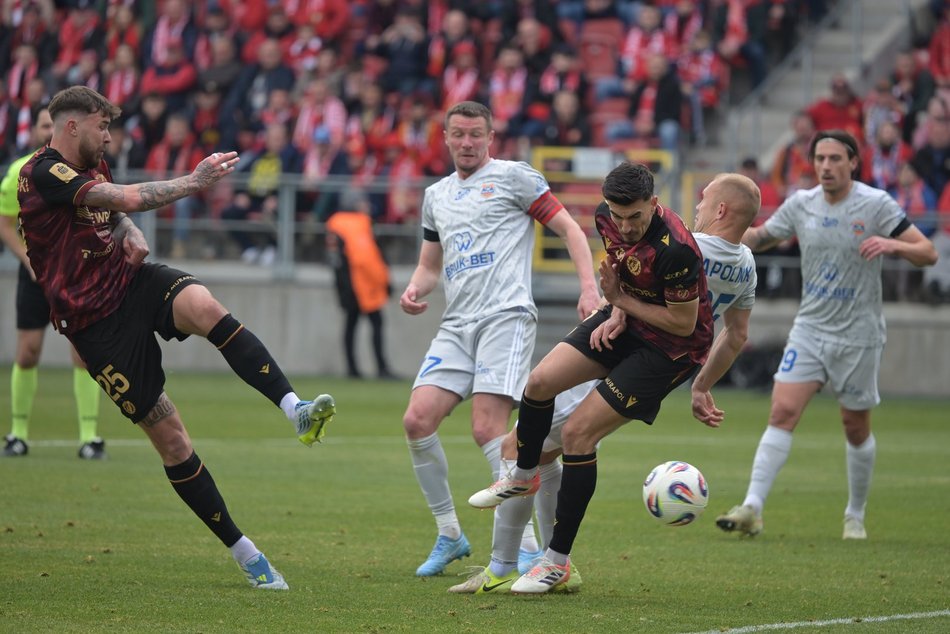 Łódź. Wygrana w samej końcówce! Widzew Łódź lepszy od Bruk-Bet Termalici Nieciecza!