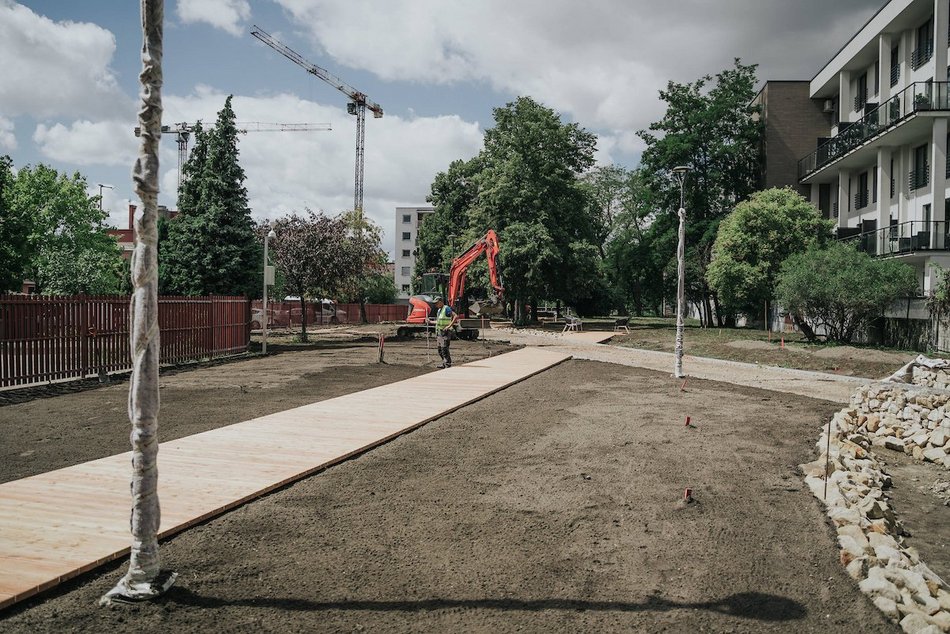 Łódź. Zielony skwer w centrum Łodzi rośnie w oczach! Jeszcze w sierpniu zakończą się prace